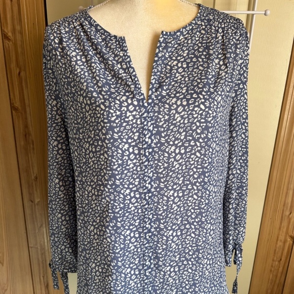 MONDAY FUN Amiyah Tie Sleeve Blouse - Size Large - Picture 1 of 5